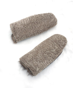 Real Fur Mittens. Shearling fur mittens with fur lining. Fur lined Mittens for raynaud's. warmest furry mittens made in Canada. Big furry mitts for men