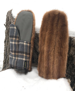 Real Fur Mittens. Brown mink fur mittens with fur lining. Fur lined Mittens for raynaud's. warmest furry mittens made in Canada. Big furry mitts for men