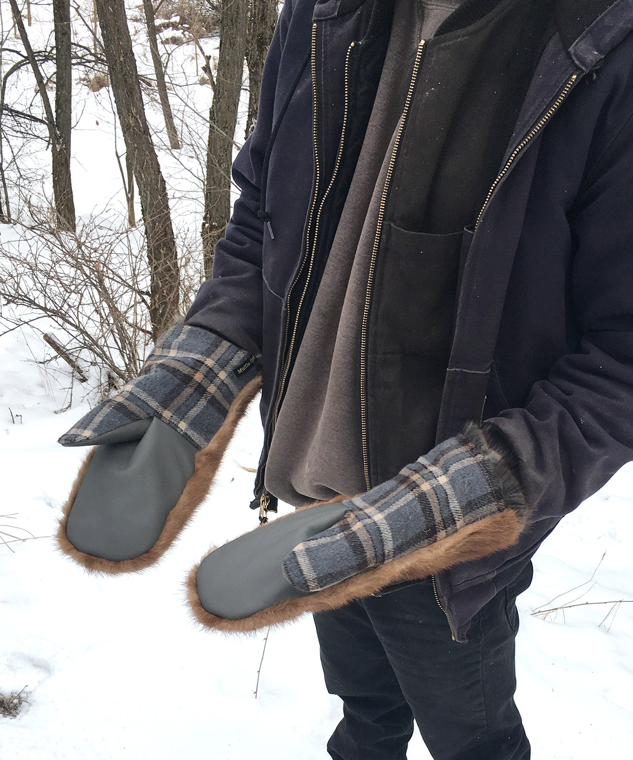 Real Fur Mittens. Brown mink fur mittens with fur lining. Fur lined Mittens for raynaud's. warmest furry mittens made in Canada. Big furry mitts for men