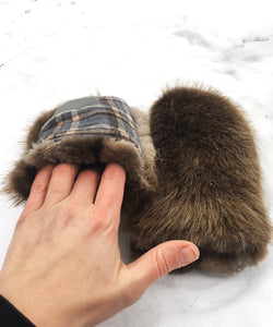 Real Fur Mittens. Beaver fur mittens with fur lining. Fur lined Mittens for raynaud's. warmest furry mittens made in Canada. Big furry mitts for men