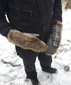 Real Fur Mittens. Beaver fur mittens with fur lining. Fur lined Mittens for raynaud's. warmest furry mittens made in Canada. Big furry mitts for men