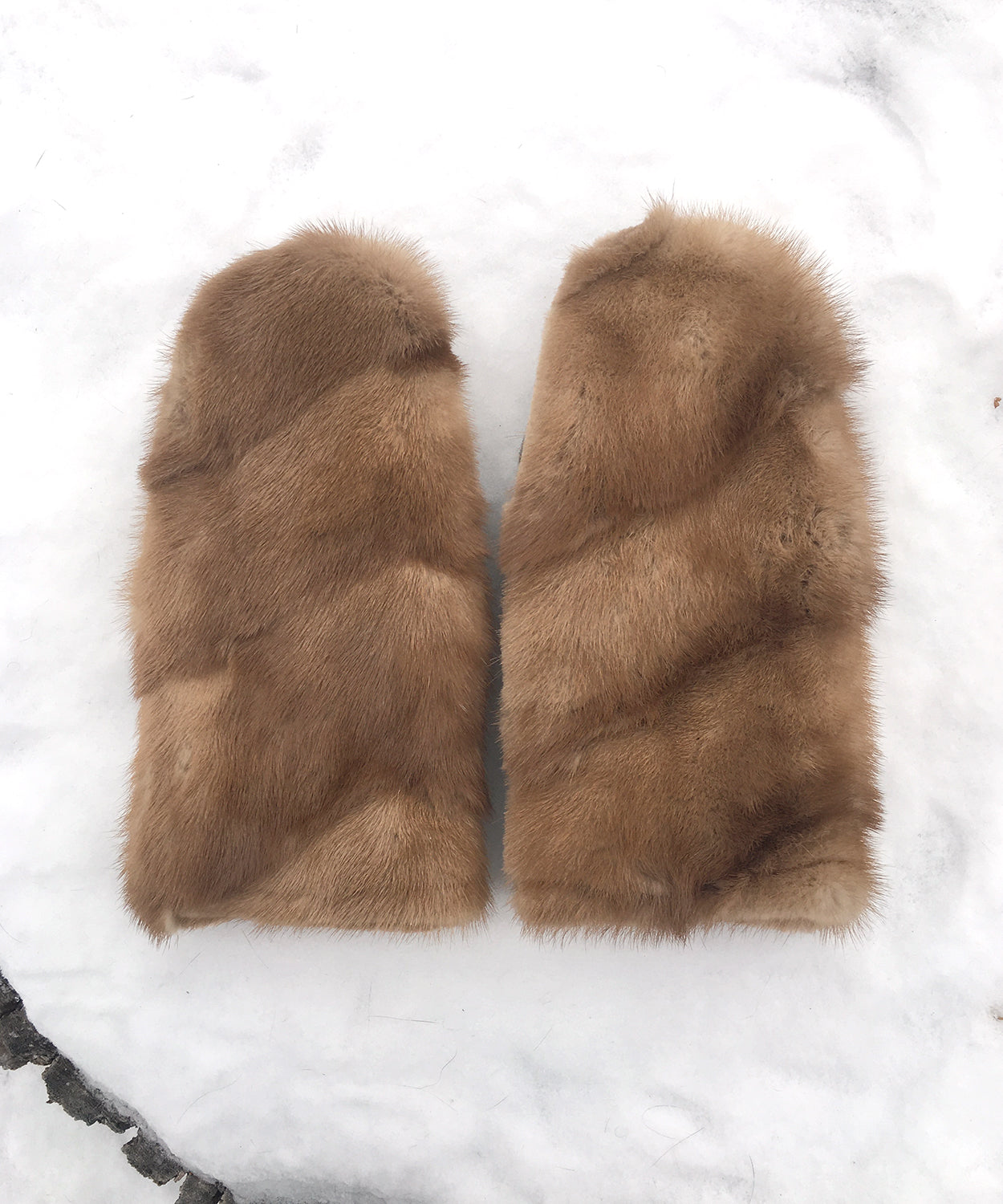 Real Fur Mittens. Brown Mink fur mittens with fur lining. Fur lined Mittens for raynaud's. warmest furry mittens made in Canada