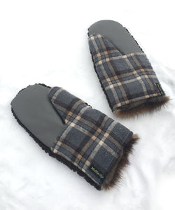 Real Fur Mittens. Brown Persian Lamb fur mittens with fur lining. Fur lined Mittens for raynaud's. warmest furry mittens made in Canada. Big furry mitts for men