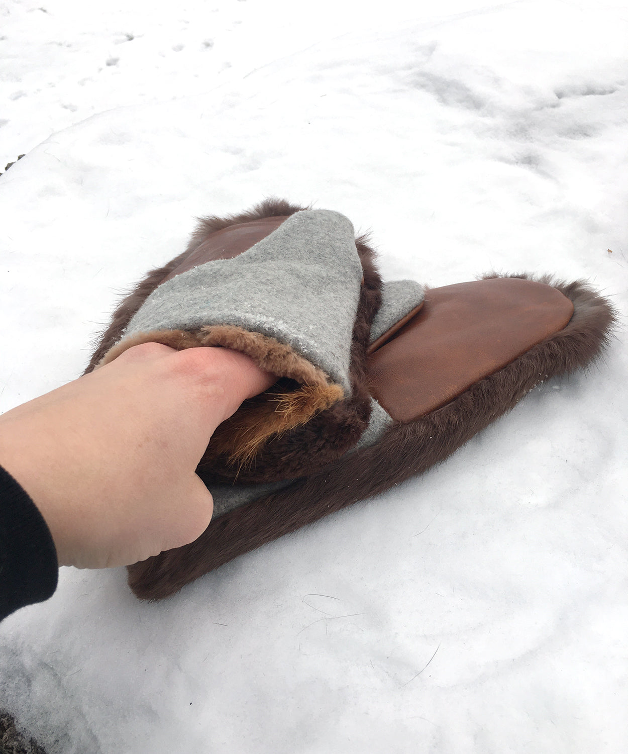 Real Fur Mittens. Brown Rabbit fur mittens with fur lining. Fur lined Mittens for raynaud's. warmest furry mittens made in Canada. Fur coat recycling ideas