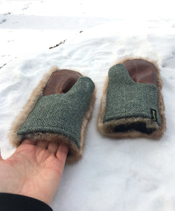 Real Fur Mittens. Autumn Haze Brown mink fur mittens with fur lining. raynauds warmest mittens made in Canada