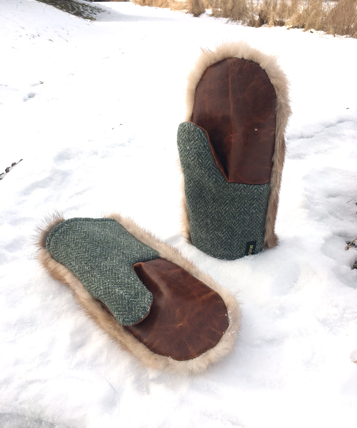 Real Fur Mittens. Autumn Haze Brown mink fur mittens with fur lining. raynauds warmest mittens made in Canada