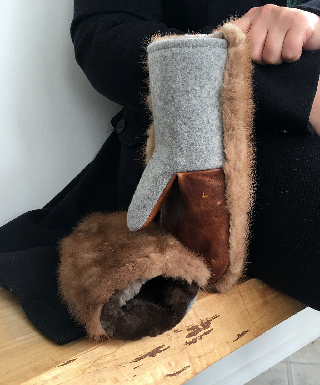 Women's Medium Real Fur Mittens - Autumn Haze Brown Mink