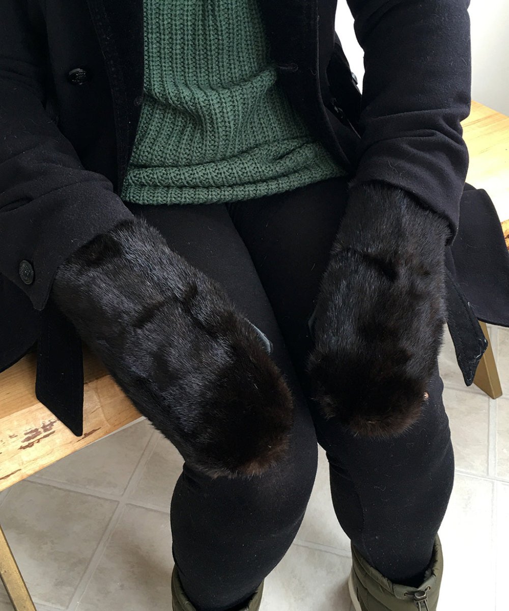 Real Fur Mittens. Black Mink fur mittens with fur lining. Fur lined Mittens for raynaud's. warmest furry mittens made in Canada