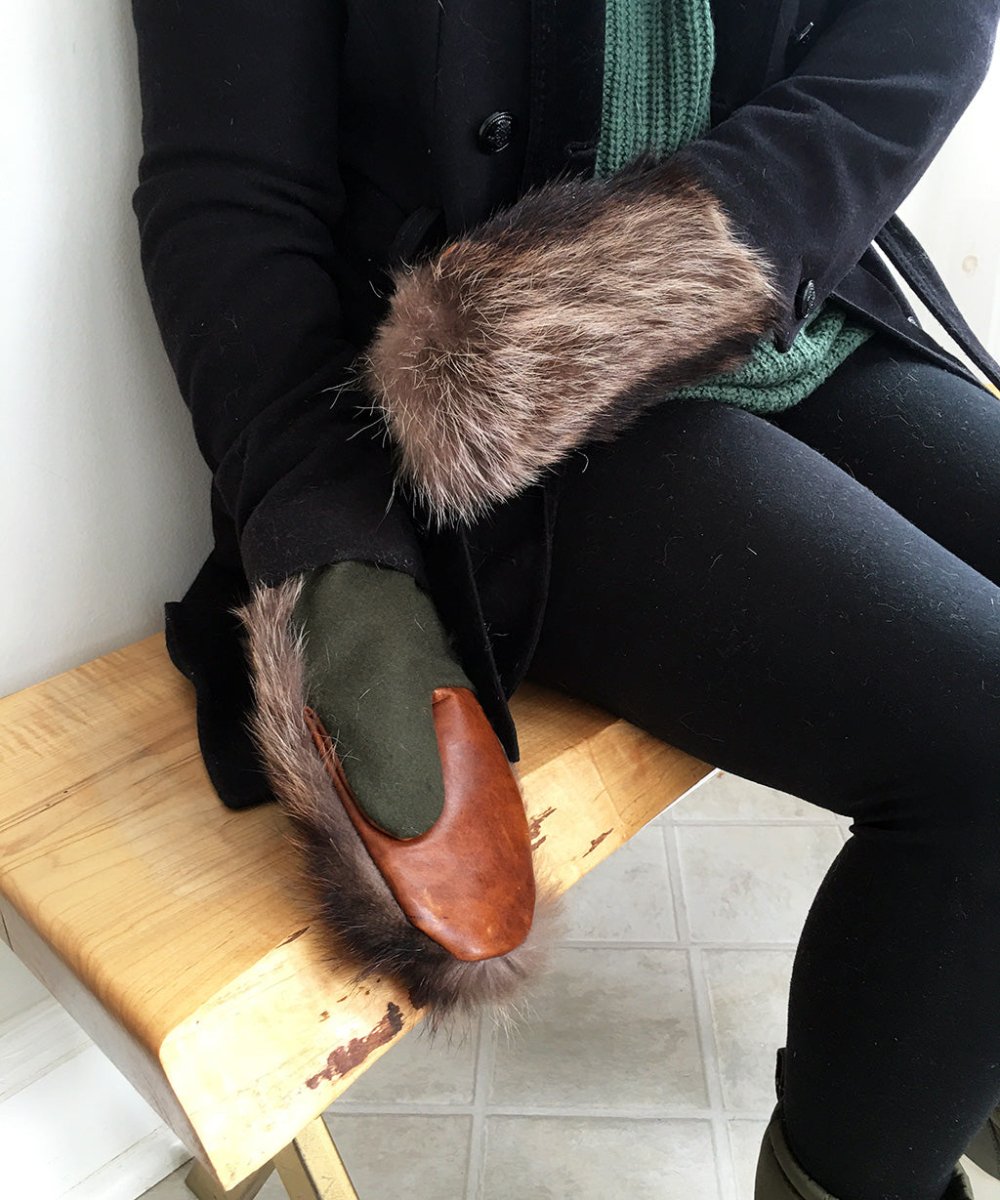 Women's Large / Men's Small Real Fur Mittens - Raccoon Fur - Muffle - Up!