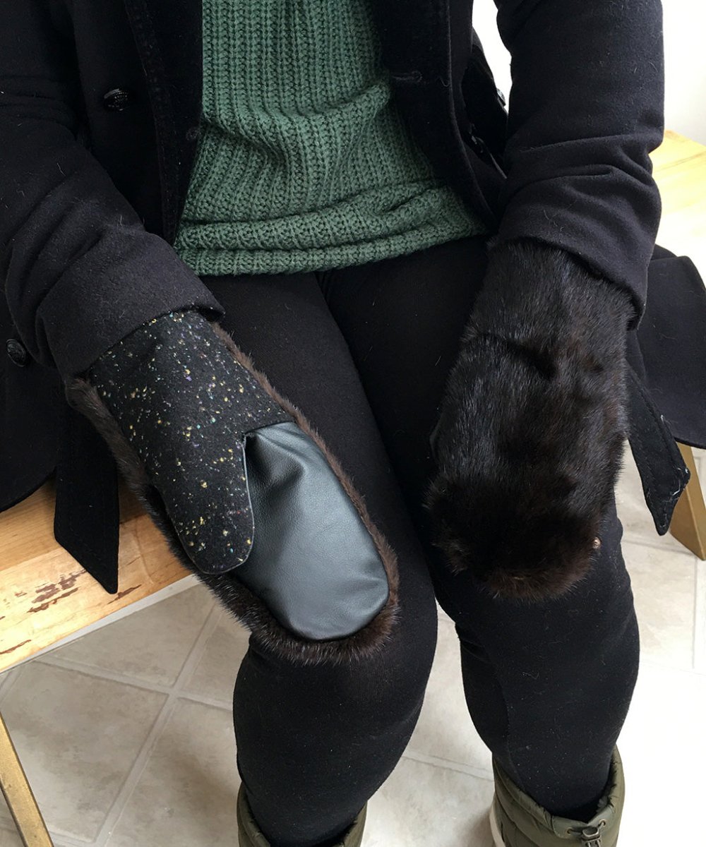 Women's Medium Real Fur Mittens - Black Mink - Muffle - Up!