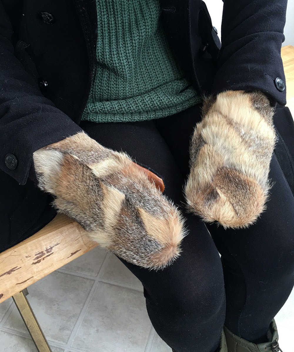 Women's Medium Real Fur Mittens - Coyote Fur Short Hair - Muffle - Up!